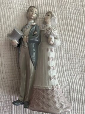 Lladro # 4808White and Blue Porcelain Figurine Base